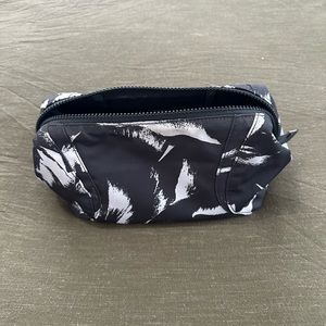 Lululemon travel bag